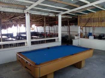 Gumleaves Hotel And Restaurant Олонгапо Екстериор снимка